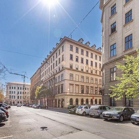 Freedom Apartment Near Parlament With Ac Budapest Bagian luar foto